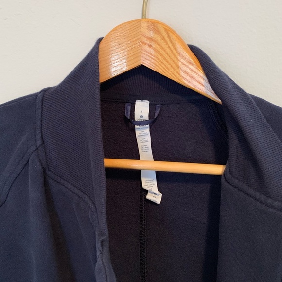 Lululemon Back To It Wrap - Picture 2 of 7